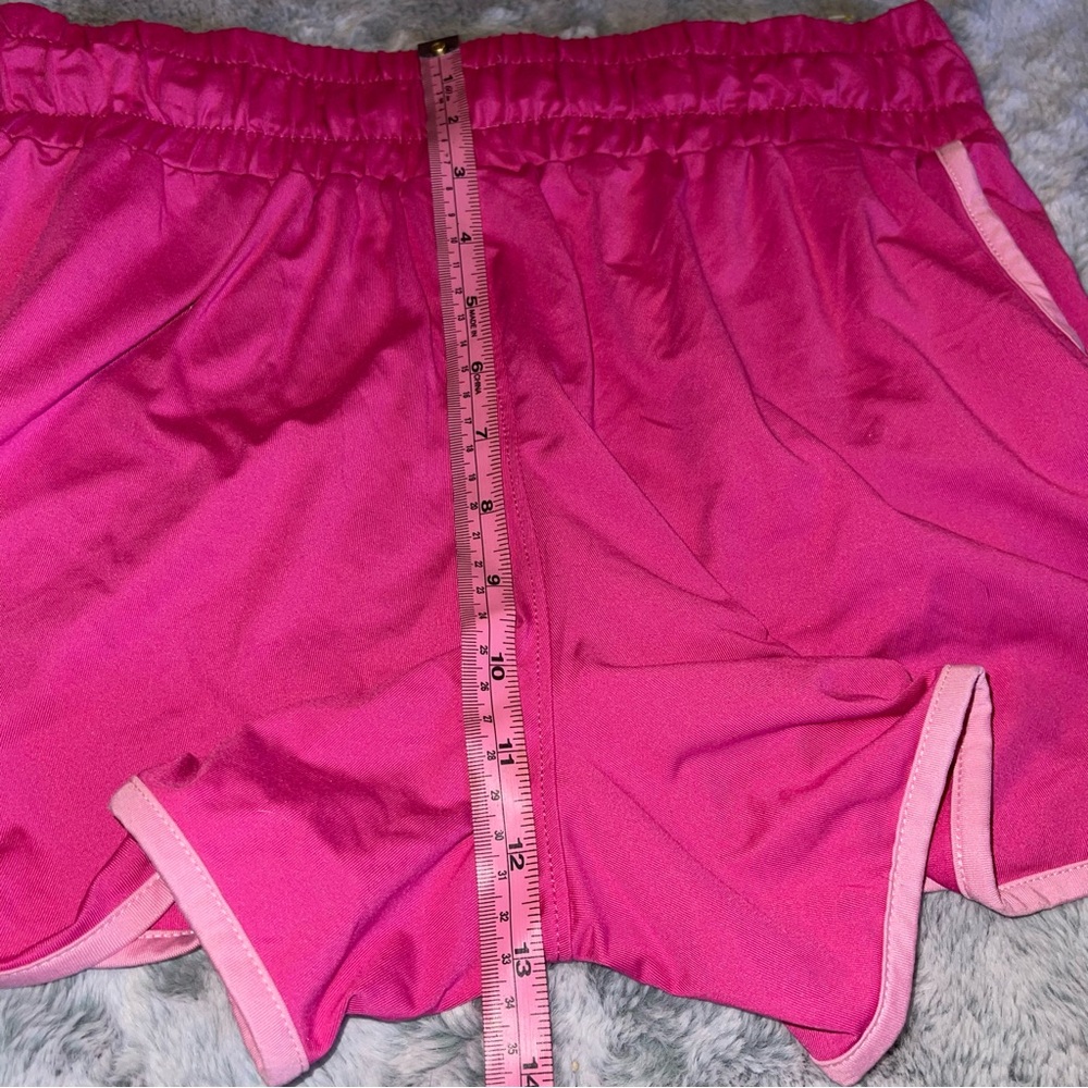 Pink Reebok Running Shorts w/ Pockets Size Medium - Picture 6 of 9